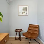 \'Slate Serenade\' A Cosy Bondi Beachside Getaway